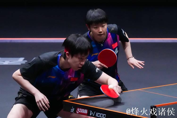 世乒联总决赛混双小组赛:中国VS中国香港 集锦 世乒联总决赛混双小组赛:中国VS中国香港 集锦